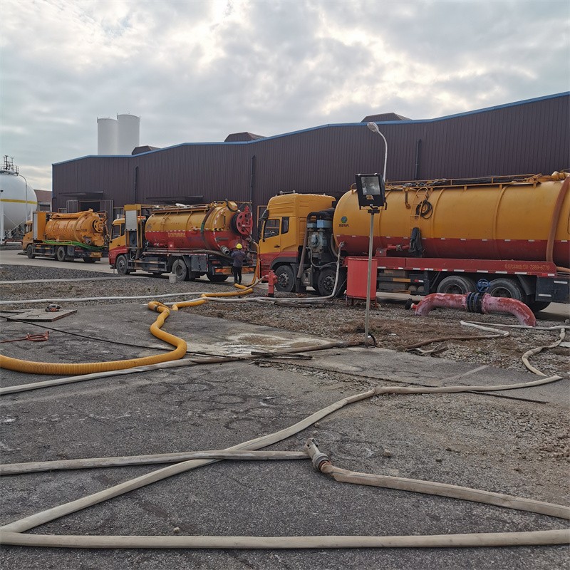 禹王台污水池清理